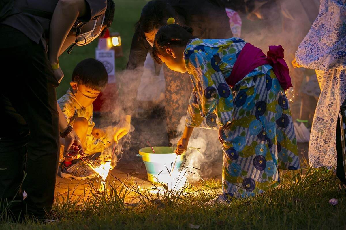 禁止の花火を持ち込み可能に、神戸の大型公園で4日間限定
