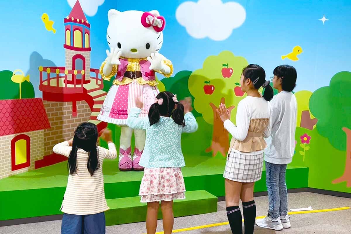 ひらパーでサンリオフェス、ハローキティらグリーティングも
