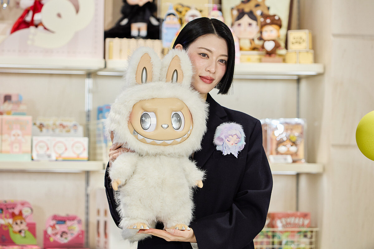 「ラブブ」「スカルパンダ」の日本最大店舗が大阪・難波に誕生、ゲストの三吉彩花「全種類持って帰りたい」