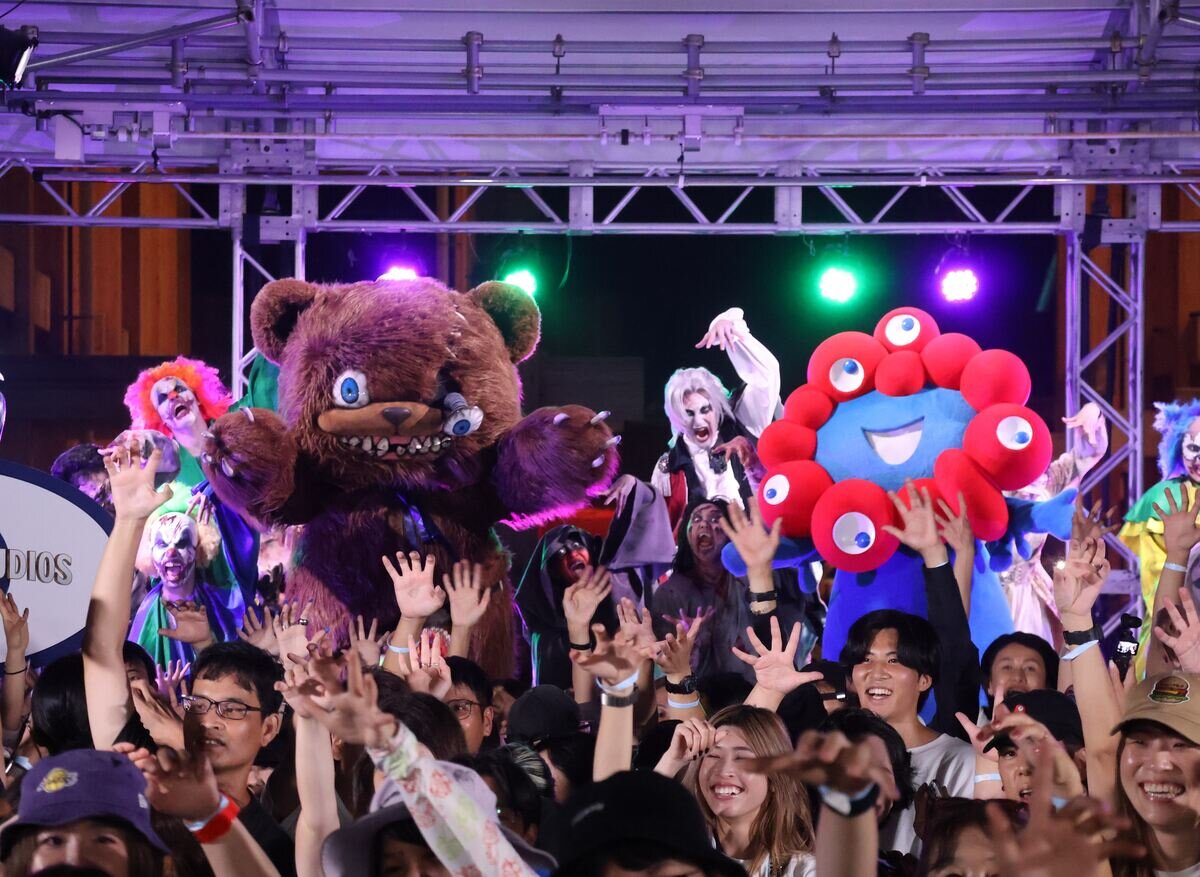 ミャクミャクとハミクマが共演ｄｅａｔｈ！万博で実現したＵＳＪのホラーナイトを「ハミディーズ・ライター」が取材