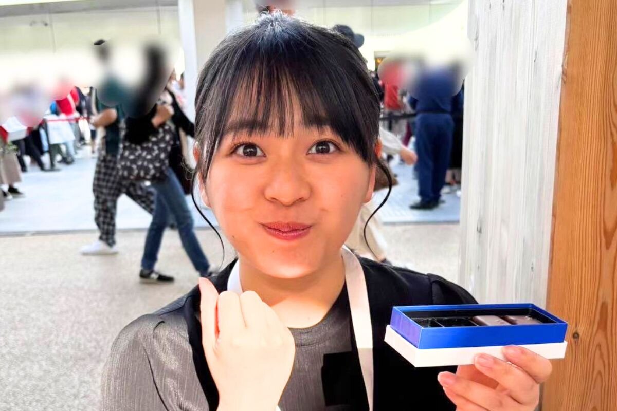 【万博・ベルギー館】“チョコペディア”な店員さんとの運命の出会い！「同志よ」と心の中で叫んでしまう「限定保冷バッグ」【谷元星奈の万博愛が止まらない】