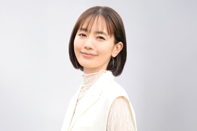 中村ゆりが描く親子の関係性「母と娘は成長していくと目線が対等になる」草彅剛主演ドラマ【終幕のロンド】