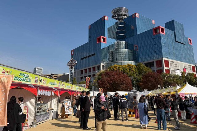 ”人間国宝さん認定”など43店舗が集う「カンテレ祭り」、初日からスタンプラリー制覇も出現