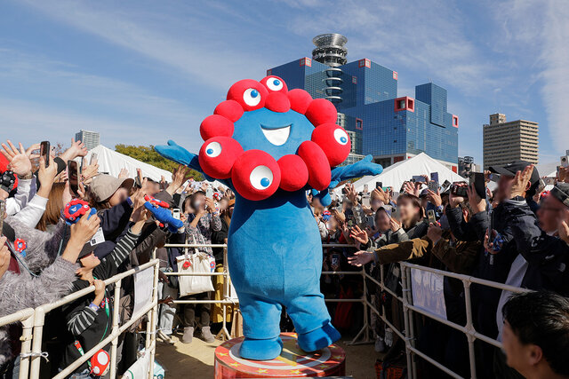「カンテレ祭り！」にミャクミャクが登場、“万博ロス”の谷元星奈アナも大興奮