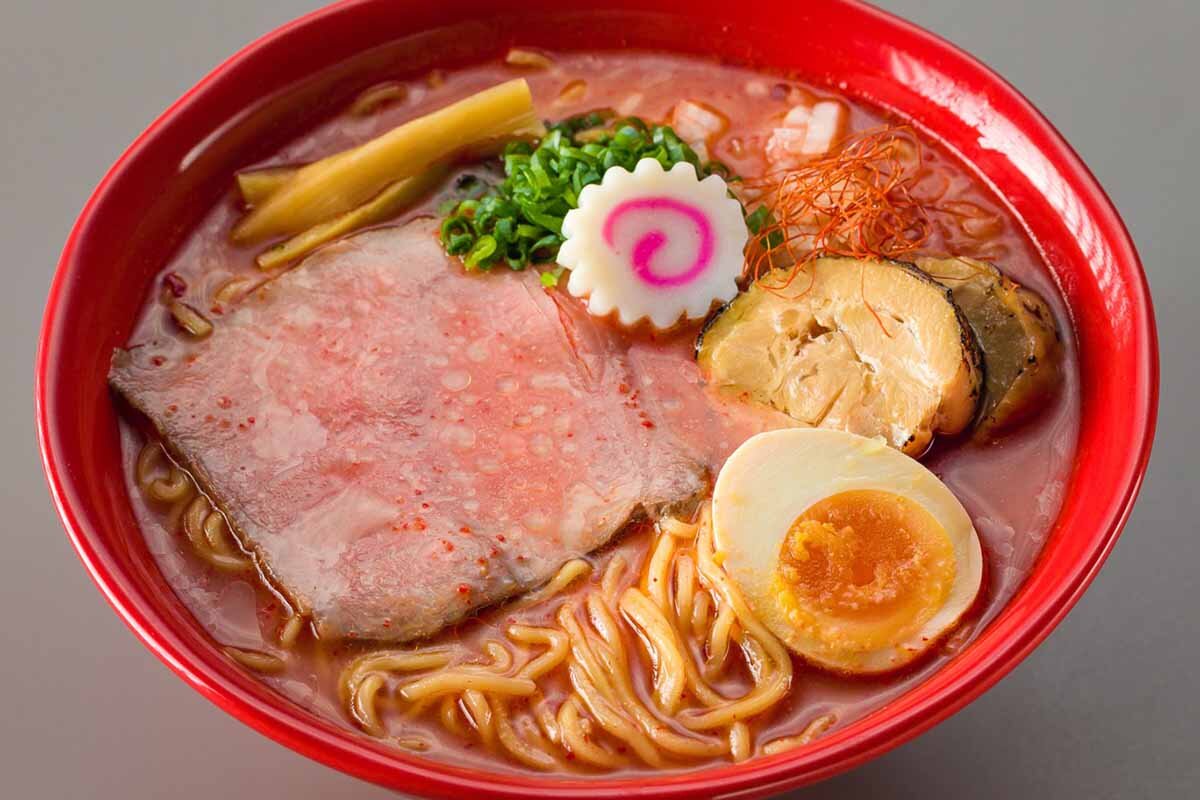 これで豚肉不使用？ハラール対応、モスクも完備したラーメン店が登場【大阪・梅田】