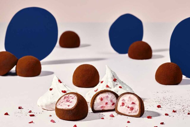 北海道の冬スイーツ“SNOWS”が今年も大阪に、チョコチップや赤いスノーボールが