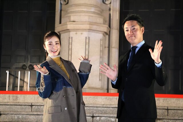 大阪・中之島の光の祭典に「ズートピア2」の世界が出現。セレモニーに上戸彩さん登場   