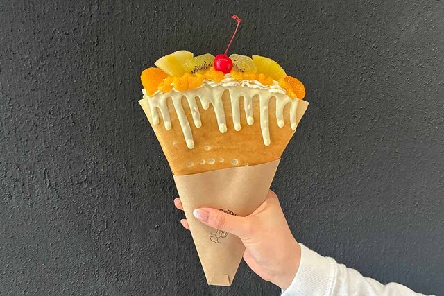 大阪に次々現れるパリパリ新食感のクレープ店、大阪・堀江ではミックスジュース味も