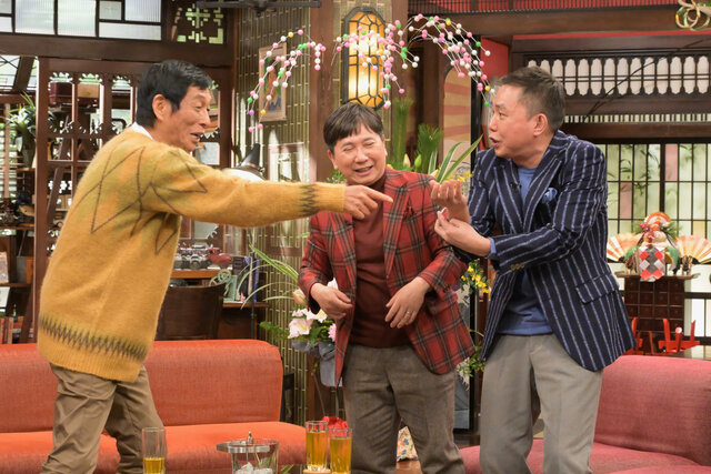 さんまvs爆笑問題、お笑いレジェンドが真っ向勝負！ ムロツヨシは実母との再会エピソードを披露！【さんまのまんま 42年目もあの頃のまんまSP】