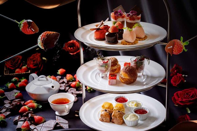 チョコレートフォンデュで楽しむ苺のアフタヌーンティー、大阪・南港のホテルにて