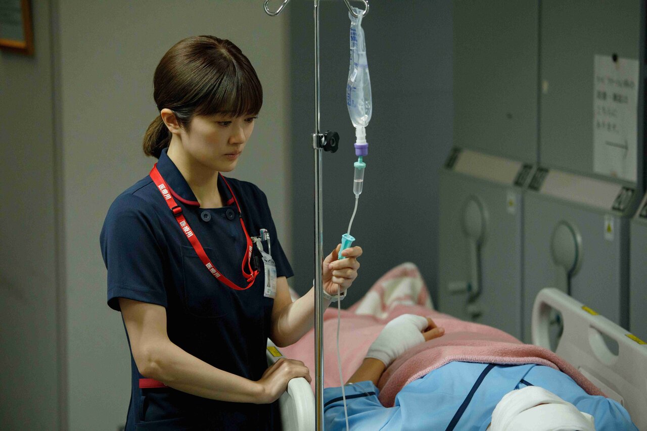 カオナシとの「内通者」がついに判明、泉（樋口日奈）は裁かれるべき側だった？【ドラマ『顔のない患者-救うか、裁くか-』】 