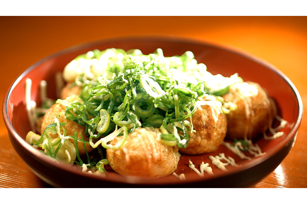 【西宮・甲子園】舘山聖奈アナの地元めぐり！双子の姉妹が作るかわいいクレープと塩で食べるのが一番うまいたこ焼き【フットマップ】