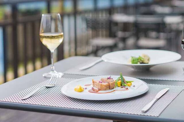 【京都・下京区】夏の風物詩・納涼床がいよいよスタート、有形文化財のレストランでは暑さをしのぐランチプランも登場