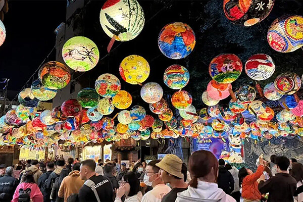 【奈良】幻想的なランタンに台南フルーツ、台湾夜市グルメなど！ イオンモール橿原で「台湾夜市」が開催