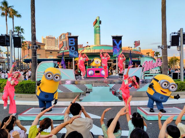 【USJ】 夜が熱い！花火ショーやDJミニオンのクラブ風パーティなど、夏限定のナイトプログラムが一挙公開