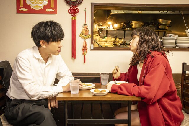 ヒナタ（関水渚）、絶体絶命の犯行部屋へ——。横山裕主演『今夜もシリアルキラーと待ち合わせ』第4話、明かされる狂気の動機とバディとしての絆 