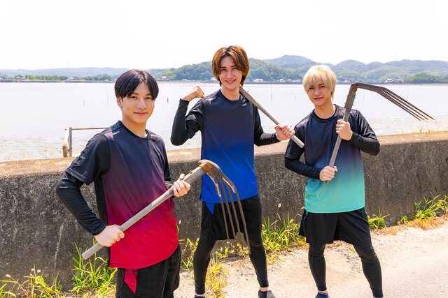 『関西ジュニア ノーフィルター ～殻、破ル。～』最終章へ―――。 岡﨑彪太郎、山中一輝（AmBitious）、大内リオン（AmBitious）が 岡山で「究極のうな丼作り」に挑戦！ 泥に足を取られ大苦戦しながらも、幻の青うなぎを追い求め大奮闘！