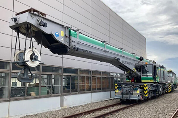 【京都】JR東日本の鉄道クレーン車が「京都鉄道博物館」にて初めて展示、大阪工事事務所のブースも登場