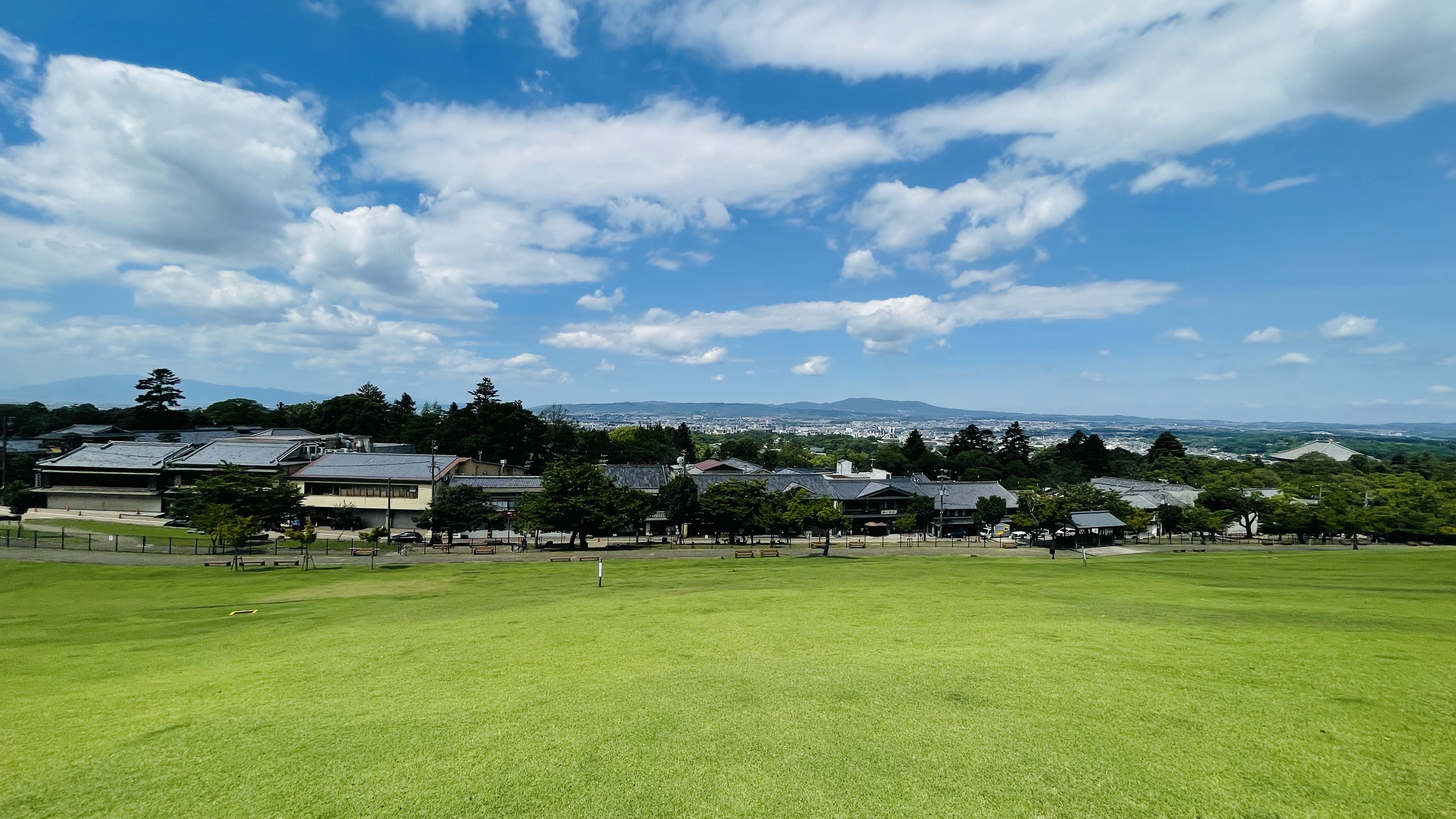 若草山一重目の山腹からの景色