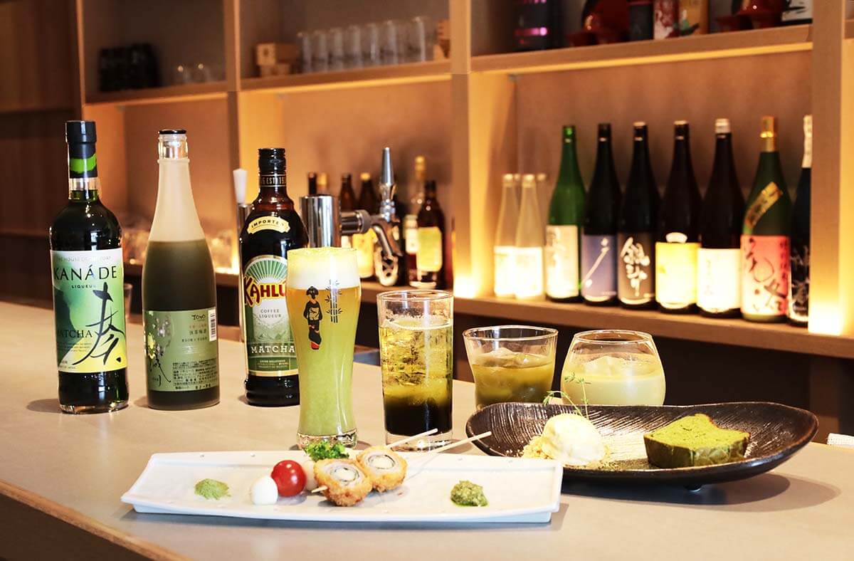 抹茶セット（抹茶ビール＋串肴）（1,100円）や抹茶サワー（770円）、抹茶梅酒（770円）など『抹茶フェア』のメニュー