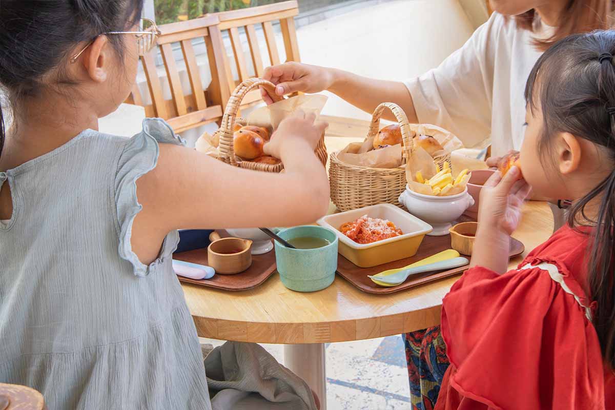 家族で心ゆくまでパンを楽しめるランチメニュー
