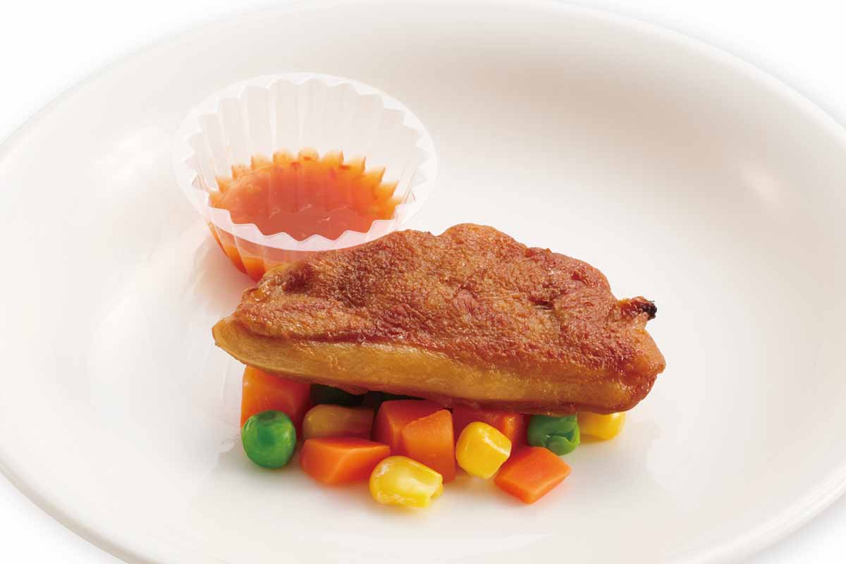 ベリーズ産のハバネロソースを使用。野菜の風味とともに素材本来の旨みを引き立て、チキンとの相性も抜群なベリーズの料理「ハバネロチキン」