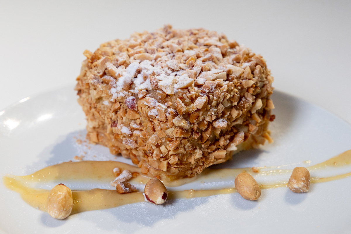 「BOLO DE GINGUBA（ピーナッツスポンジケーキ）」（900円）