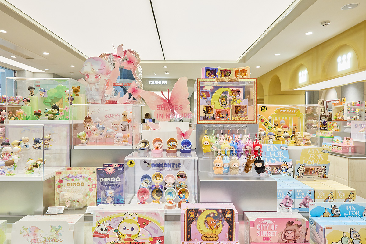 「POP MART 大阪なんば店」店内の様子（2025年・大阪市中央区）