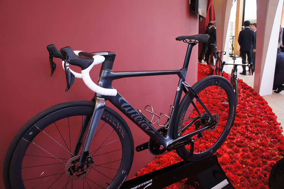 プロ自転車ロードレース「ジロ・デ・イタリア」に関する展示