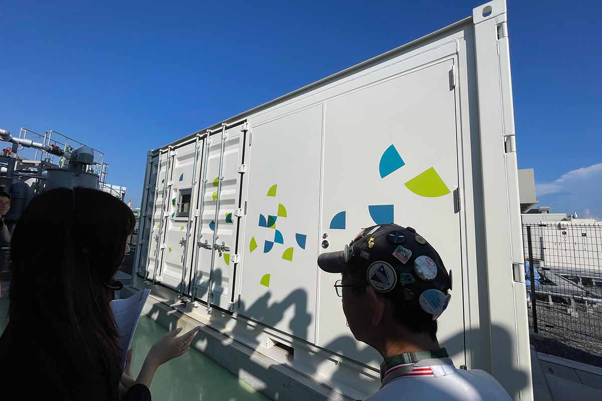 CO2からドライアイスを製造する装置（2025年・地球の恵みステーション）