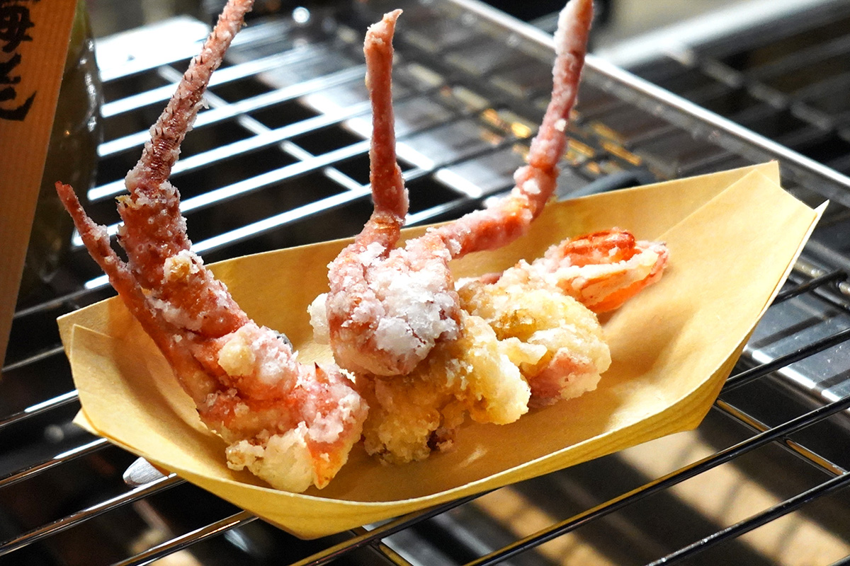 干物専門店「伊勢ゑびす ひらき屋」の脱皮伊勢海老の唐揚（1,000円・税込）