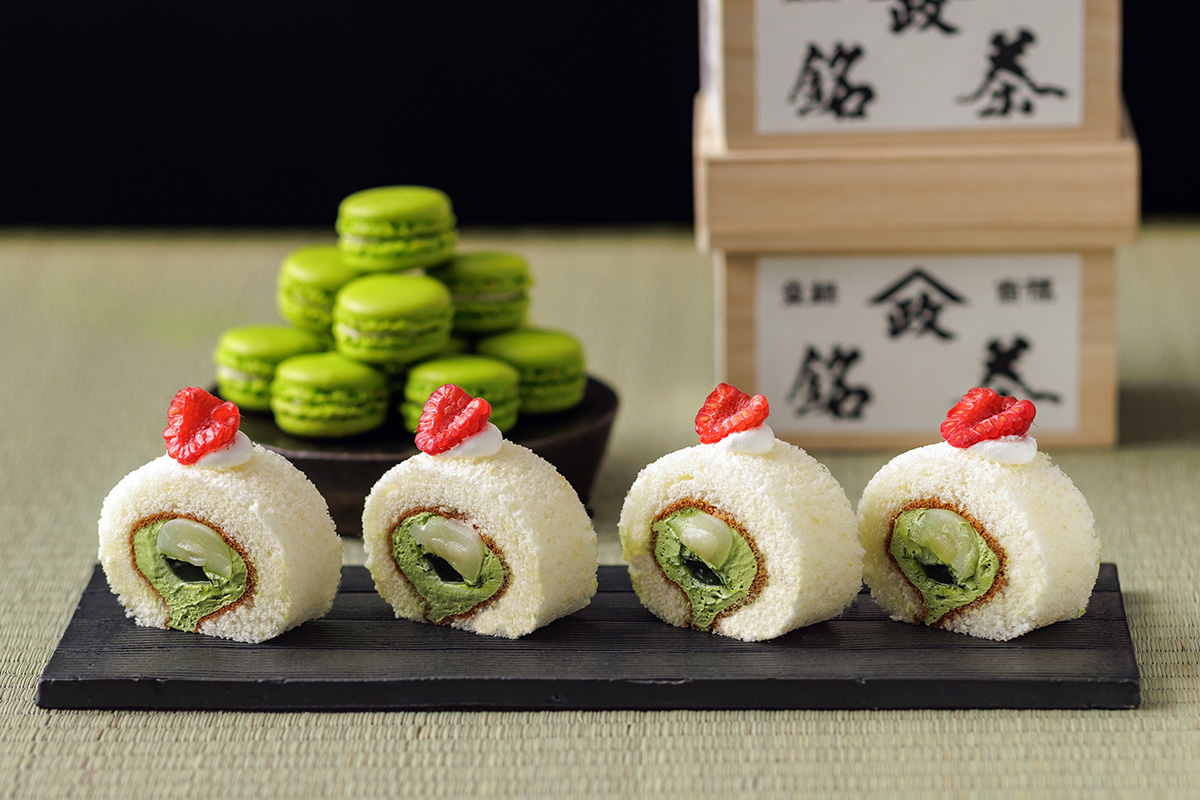 茶道用の上級銘柄を使った「抹茶ロール」（提供写真）