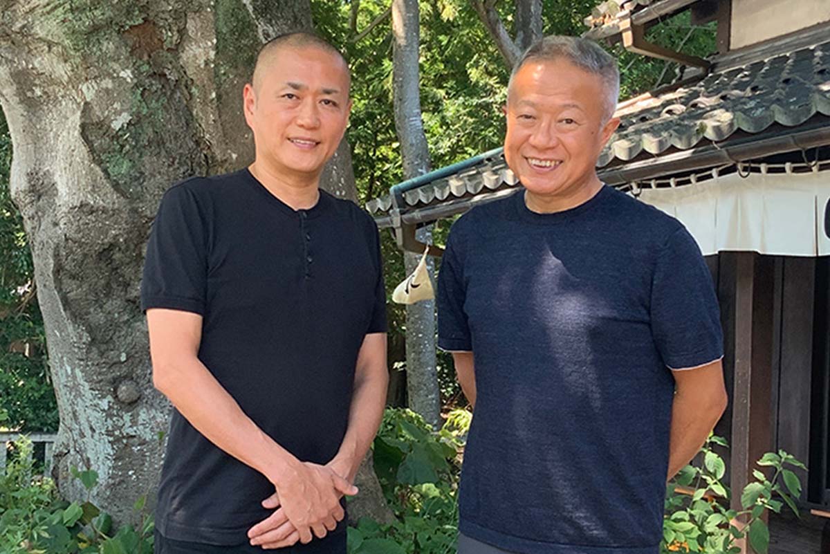 左から、意気投合したという、たねやの山本社長と山田製油の山田社長