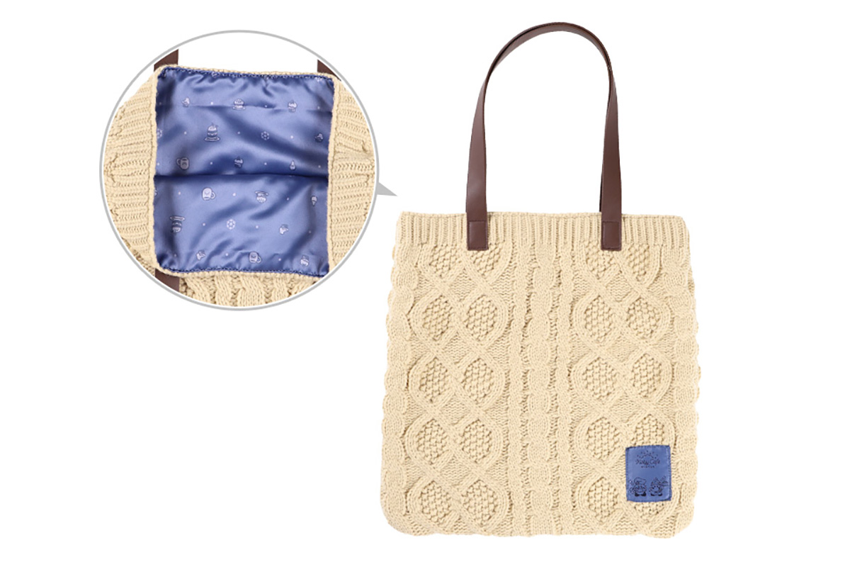 グッズ「WINTER ニットバック」（4,950円・税込）