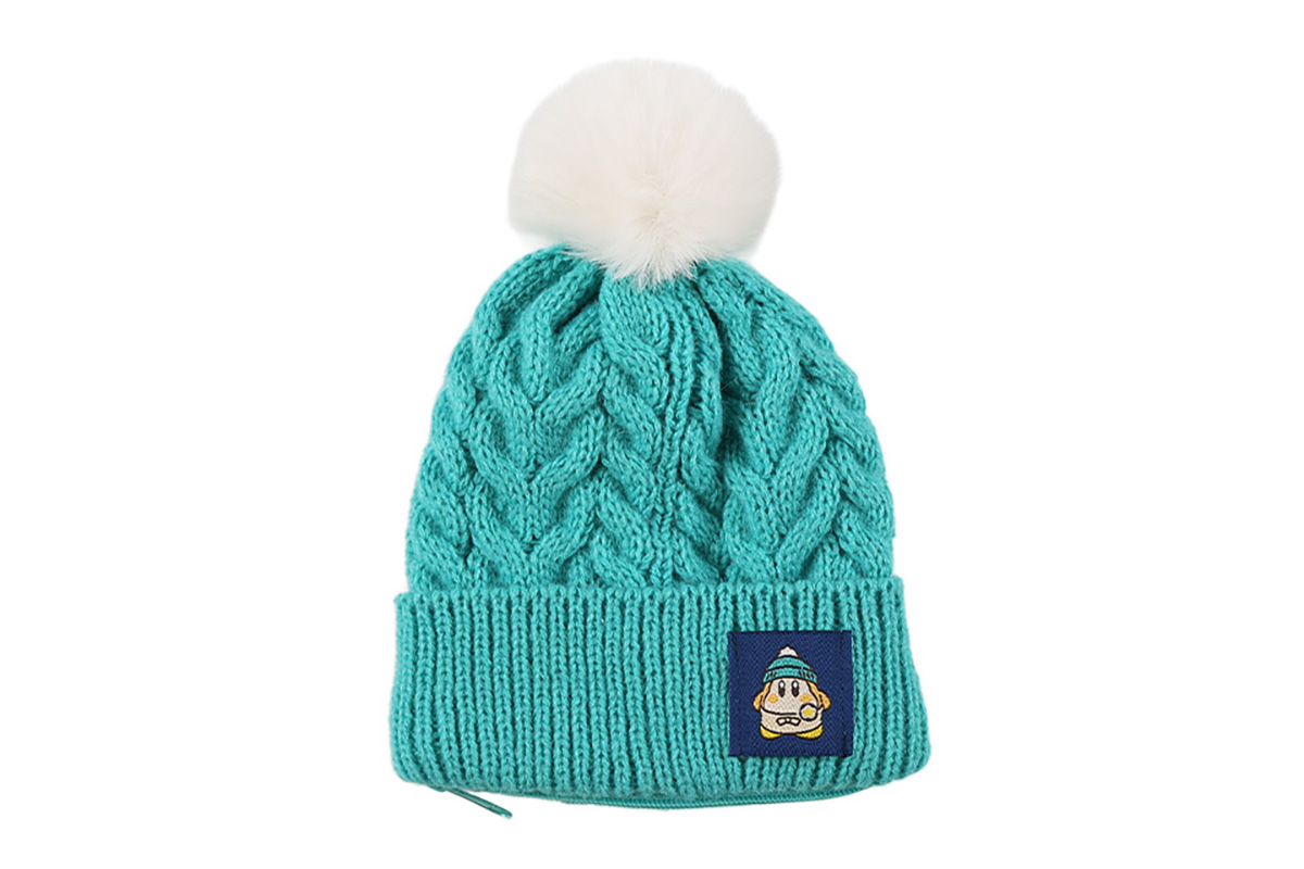 グッズ「WINTER ニット帽風ポーチ」（2,530円・税込）