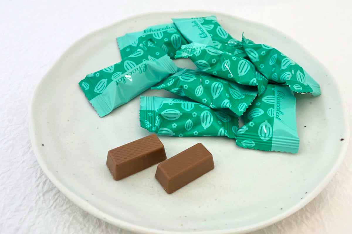 七味家本舗のオリジナルチョコ「ほうじ茶入りチョコレート」