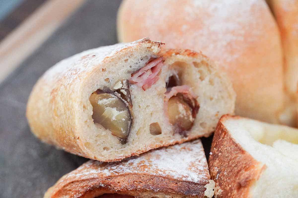 サクッモチッとした食感に驚く「渋皮マロンベーコン」。「カンテレ祭り！2025 よ～いドン！＆とれたてっ！フェス」で販売される「よ〜いドン！セット」より