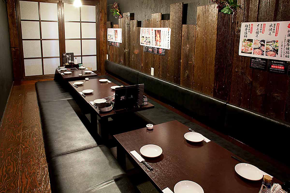 「山小屋居酒屋SUMIKA」の店内