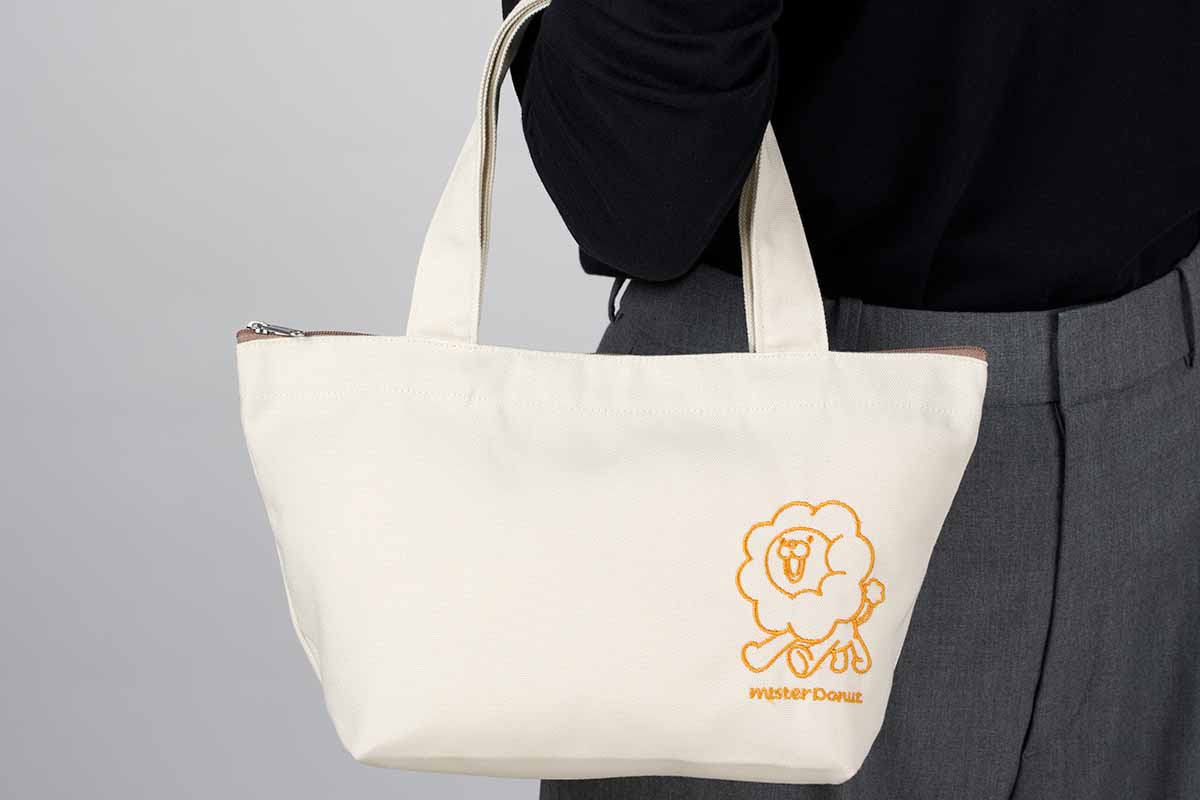 「ミスド福袋2026」よりポン・デ・ライオンミニトート