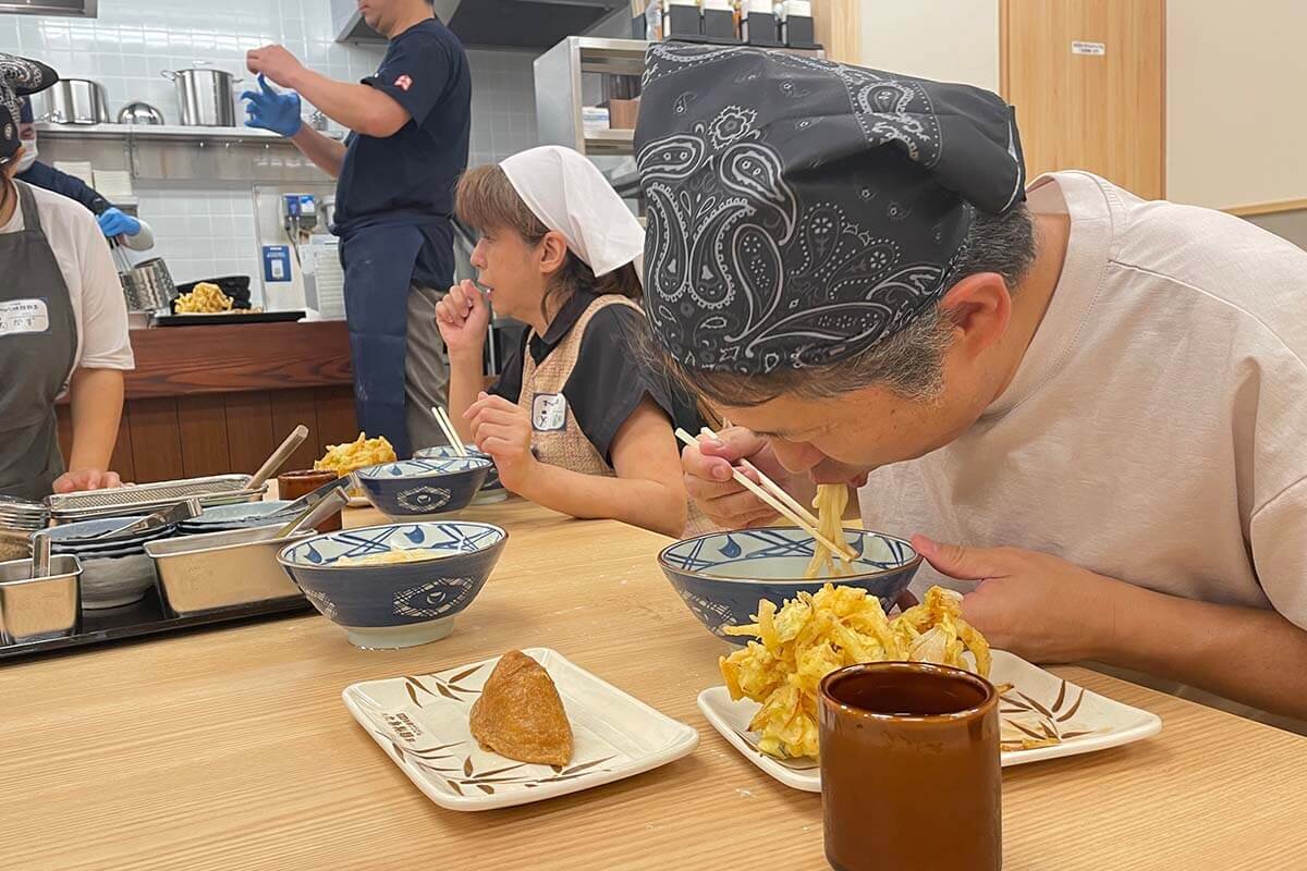 自分たちで打ったうどんは、思っている以上にコシがあるんです