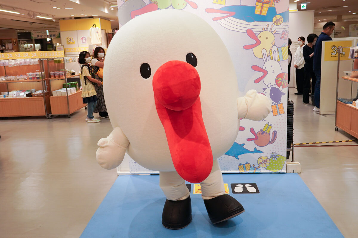 「ハチエモン BIRTHDAY PARTY ＼サンジュ～ベリ～マッチ！／ POP UP」（大阪高島屋／大阪市中央区）【8/8 撮影】