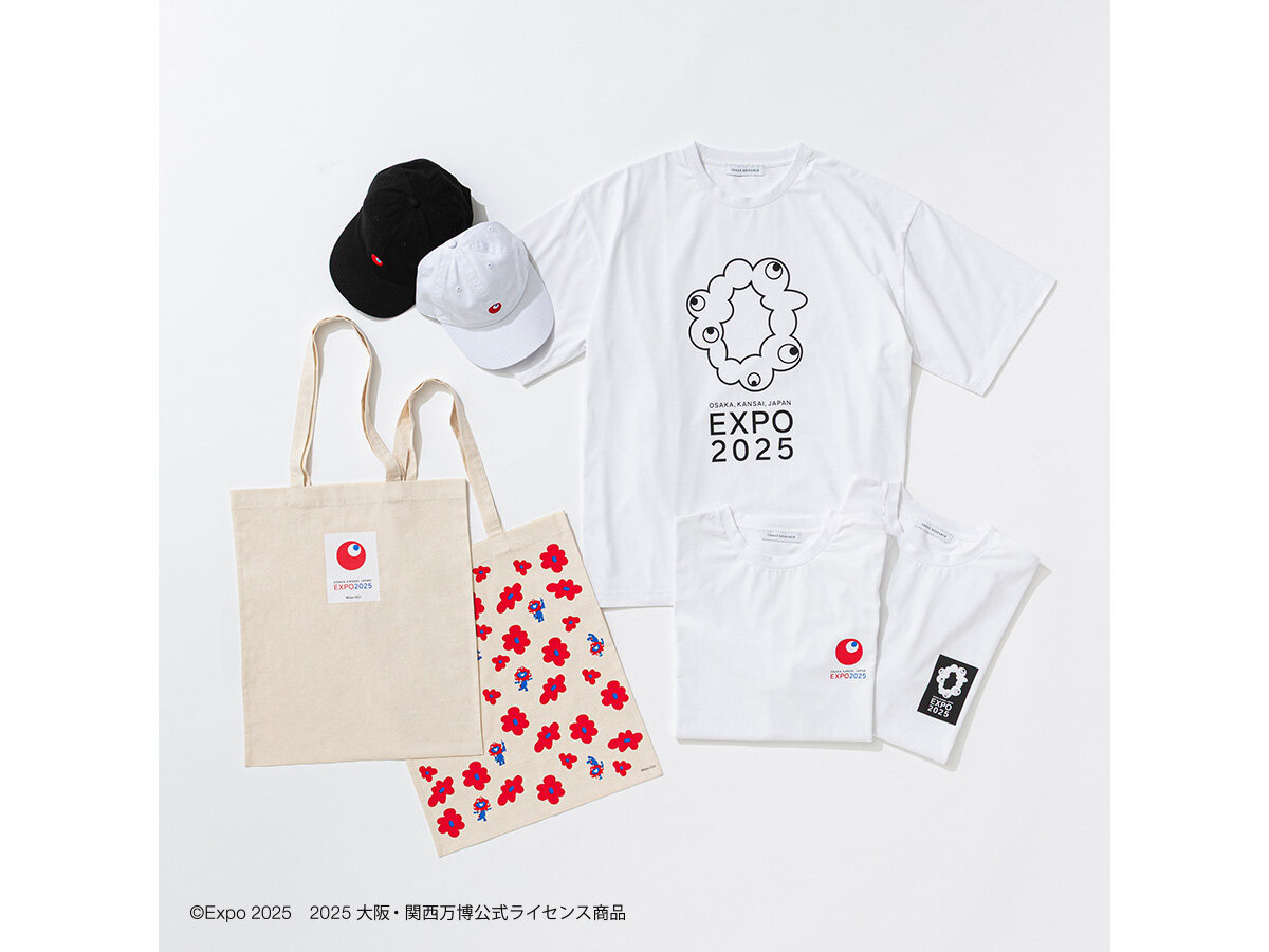Tシャツ（TEE-FRAM、TEE-MONO、TEE-EYEの3種・いずれも5,500円・税込）、キャップ（CAP-EYE、3,300円）、トートバッグ（TOTE-FLOWER、TOTE-EYEの2種・いずれも2,750円）