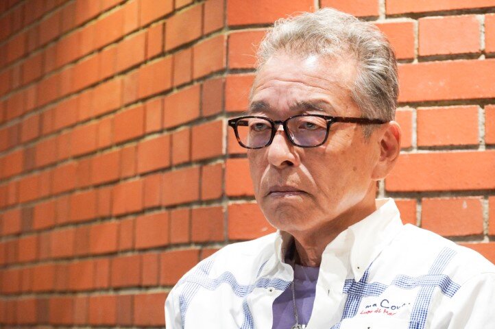 左から）辰巳ゆうと、円広志（9月16日・レコーディング）