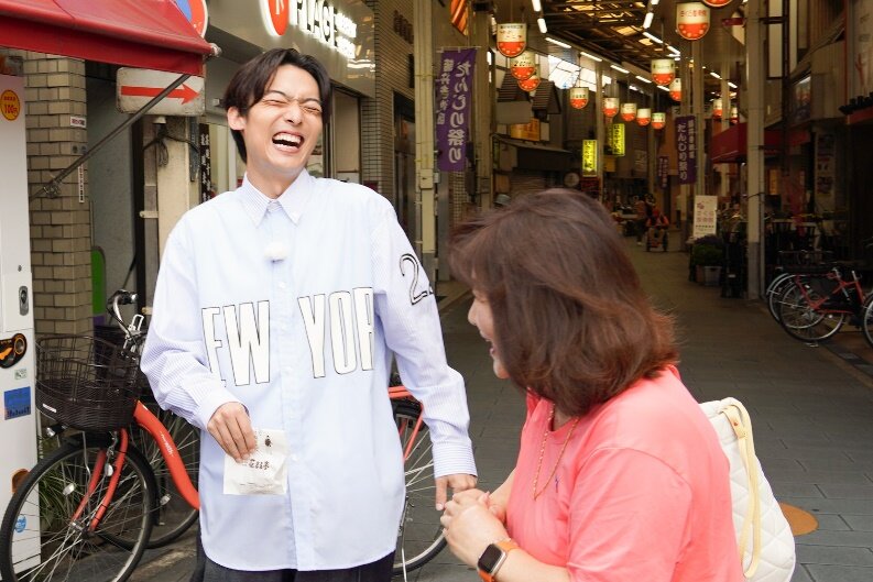 11月3、4日放送　「となりの人間国宝さん」辰巳ゆうとの地元・藤井寺市でのロケの様子