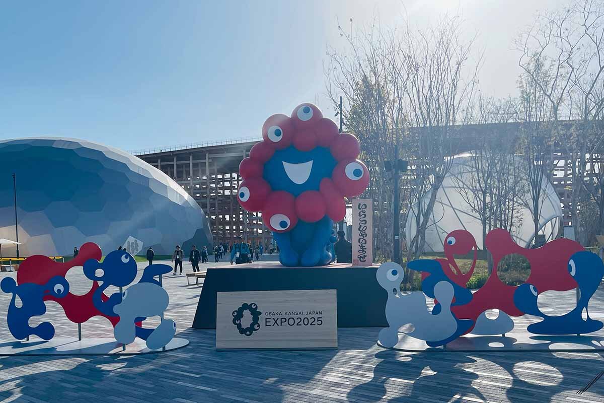大阪・関西万博会場内に設置されていたミャクミャクのモニュメント