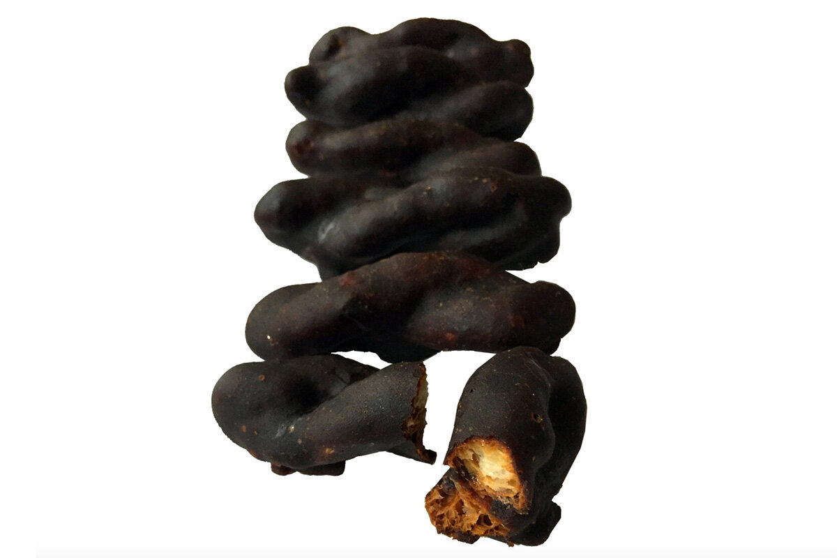 黒糖の旨みとカリッとした食感が病みつきになる大人の味わい「ねじねじかりんとう」（580円・税込）