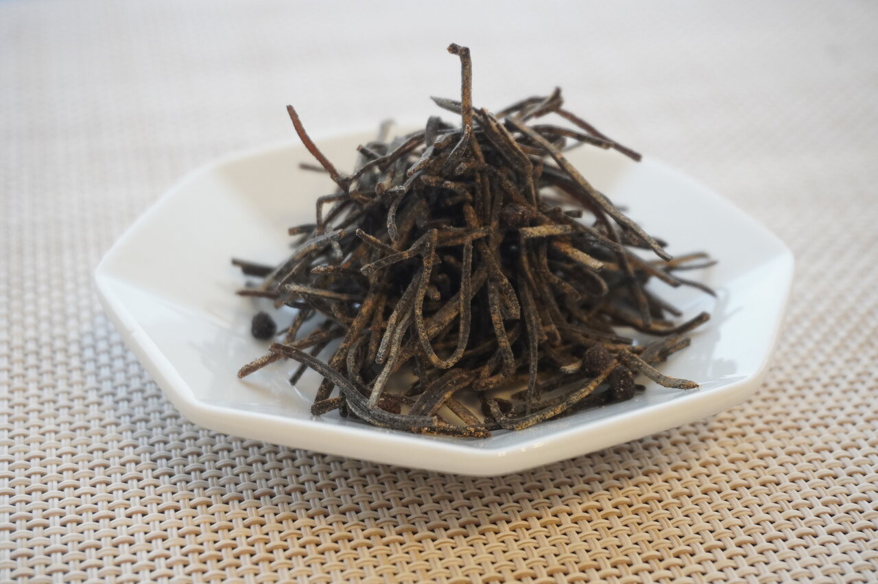 細切り昆布が上品な塩昆布「まつのはこんぶ（75g）」（2,160円・税込）