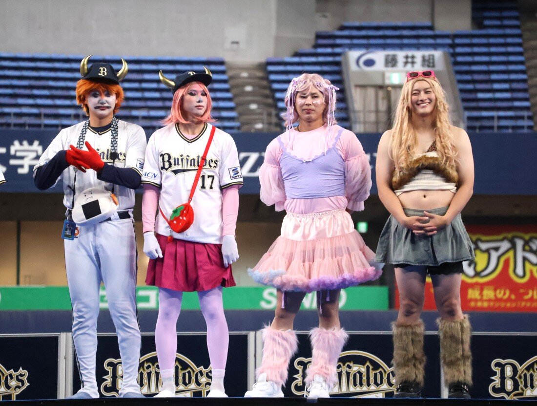 「Bs　Fan－Festa　2025」で盛り上がる仮装ステージ（11月24日、京セラドーム大阪）