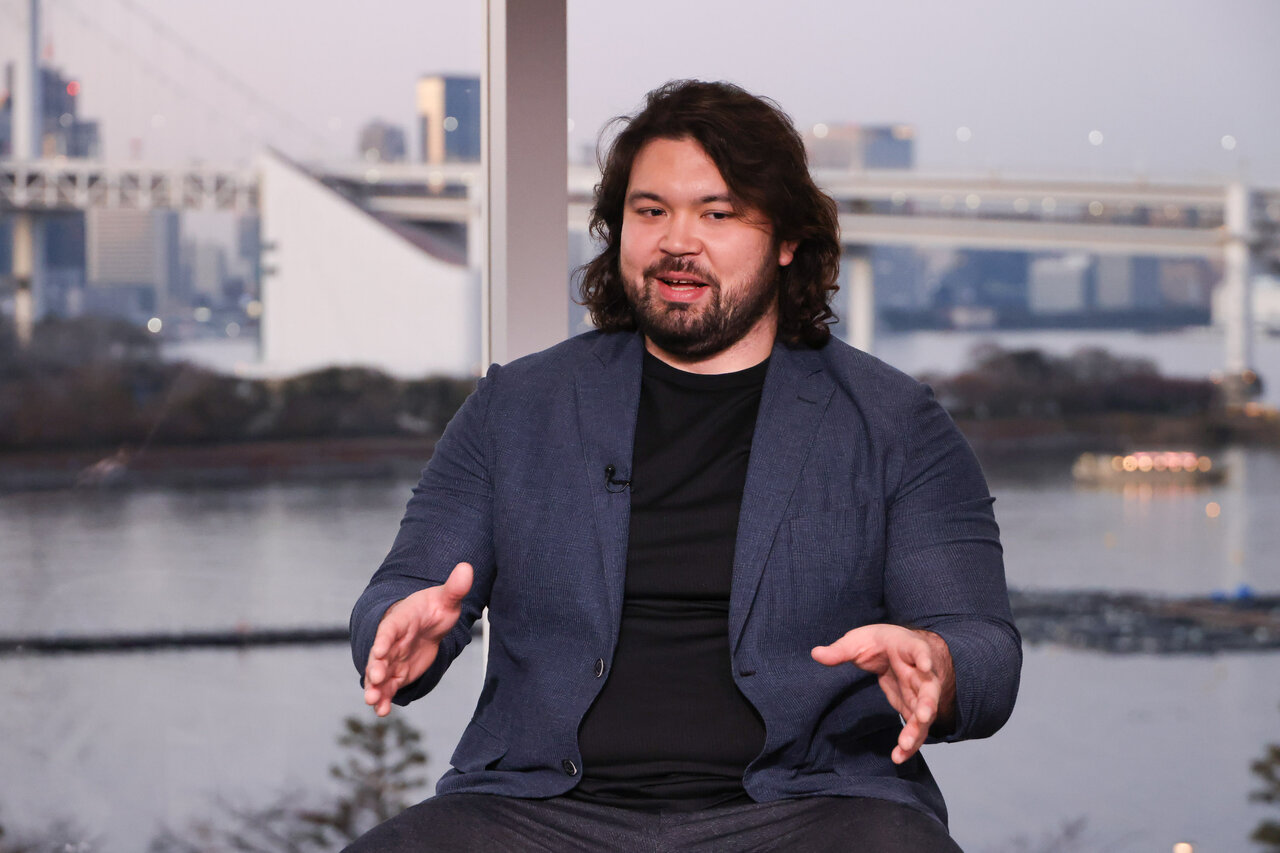 左から）吉村崇（平成ノブシコブシ）、菊池風磨（ timelesz ）　　　