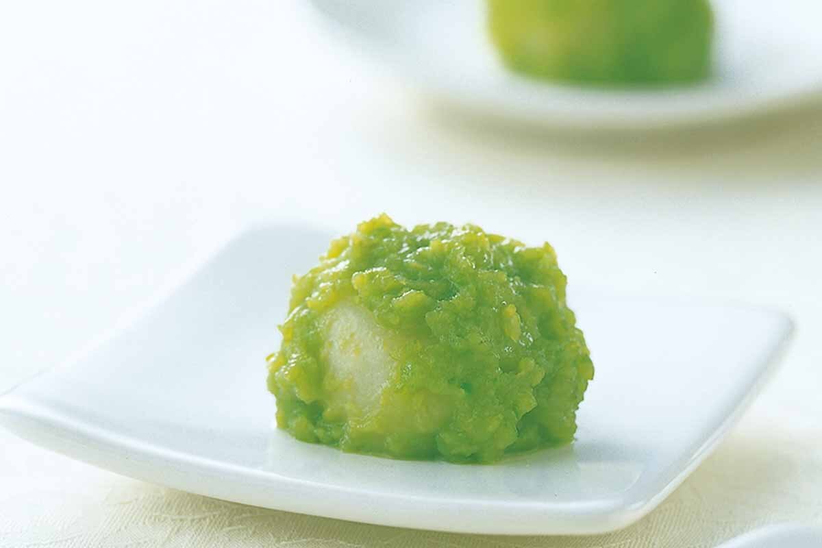 スイーツ専門店「ずんだ茶寮」の枝豆を餡にした伝統の味「ずんだ餅」